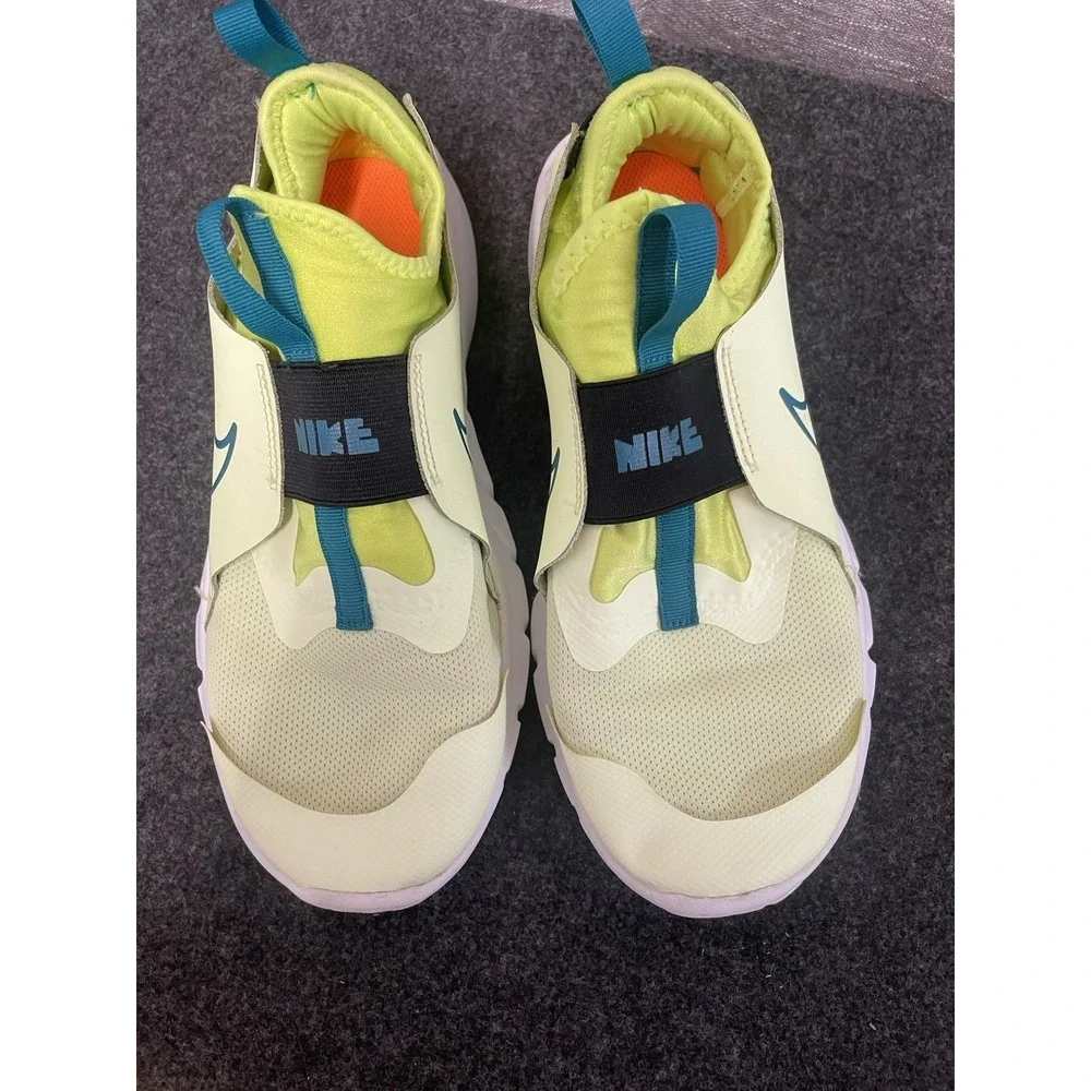 Nike Just do it  Womens Size 7Y Running Training Shoes Lime Green Gym Sneaker